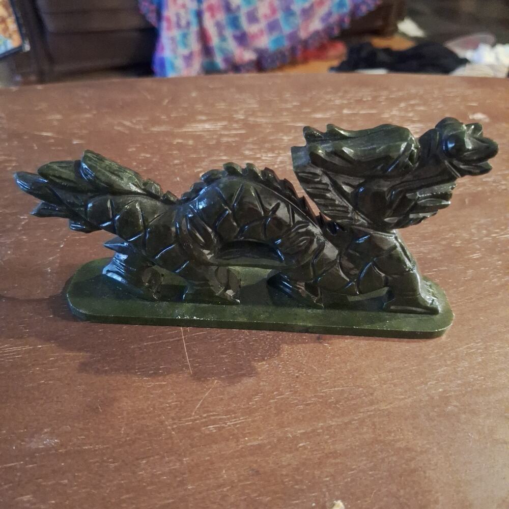 China Green Jade Dragon Carving decoration collection lucky home office store